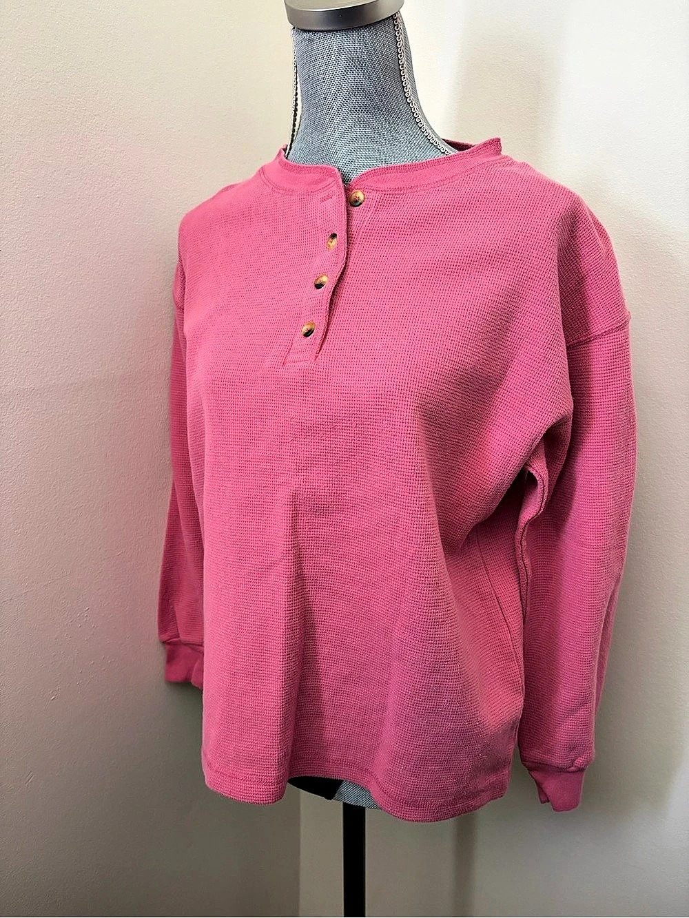 Vintage 80s Waffle Thermal Bubblegum Pink Henley Top - Picture 2 of 7